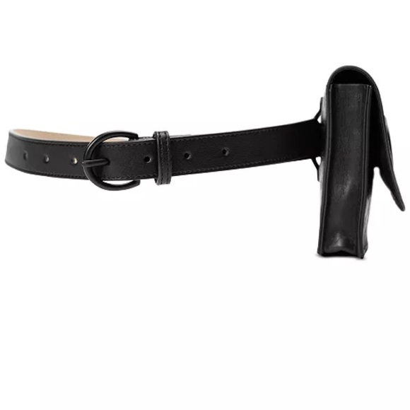 BEAUTIFUL Giani Bernini
Buckle Logo Fanny Pack. BRAND NEW - Picture 4 of 13